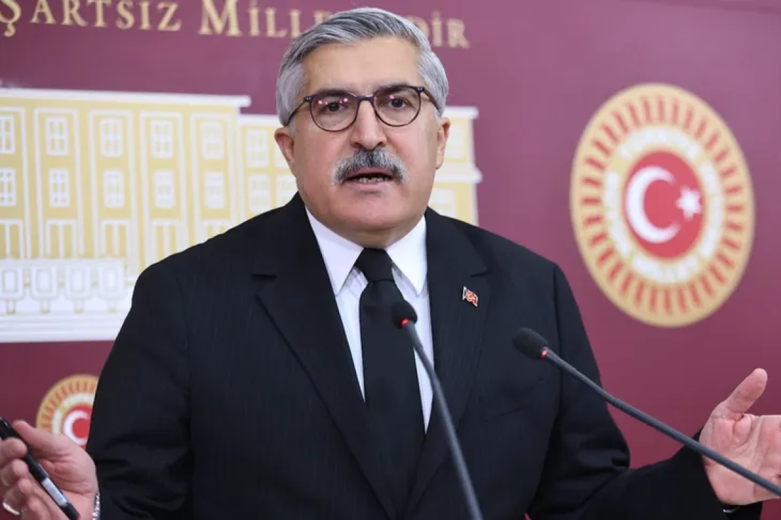 YAYMAN'DAN ÖZGÜR ÖZEL'E "FİNANCİAL TİMES" TEPKİSİ