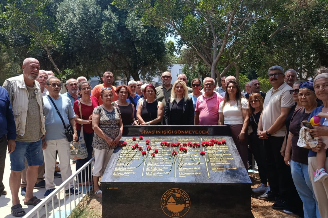 İSKENDERUN'DA MADIMAK KATLİAMI'NIN YILDÖNÜMÜNDE ADALET ÇAĞRISI