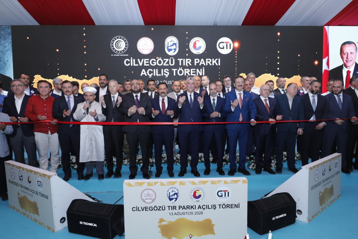 CİLVEGÖZÜ’NDE 1.200 ARAÇLIK TIR PARKI HİZMETE GİRDİ