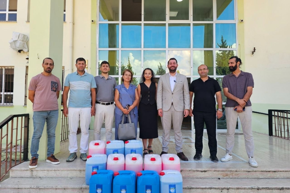 SAMANDAĞ’DA GERİ DÖNÜŞÜME KARŞILIK TEMİZLİK ÜRÜNÜ