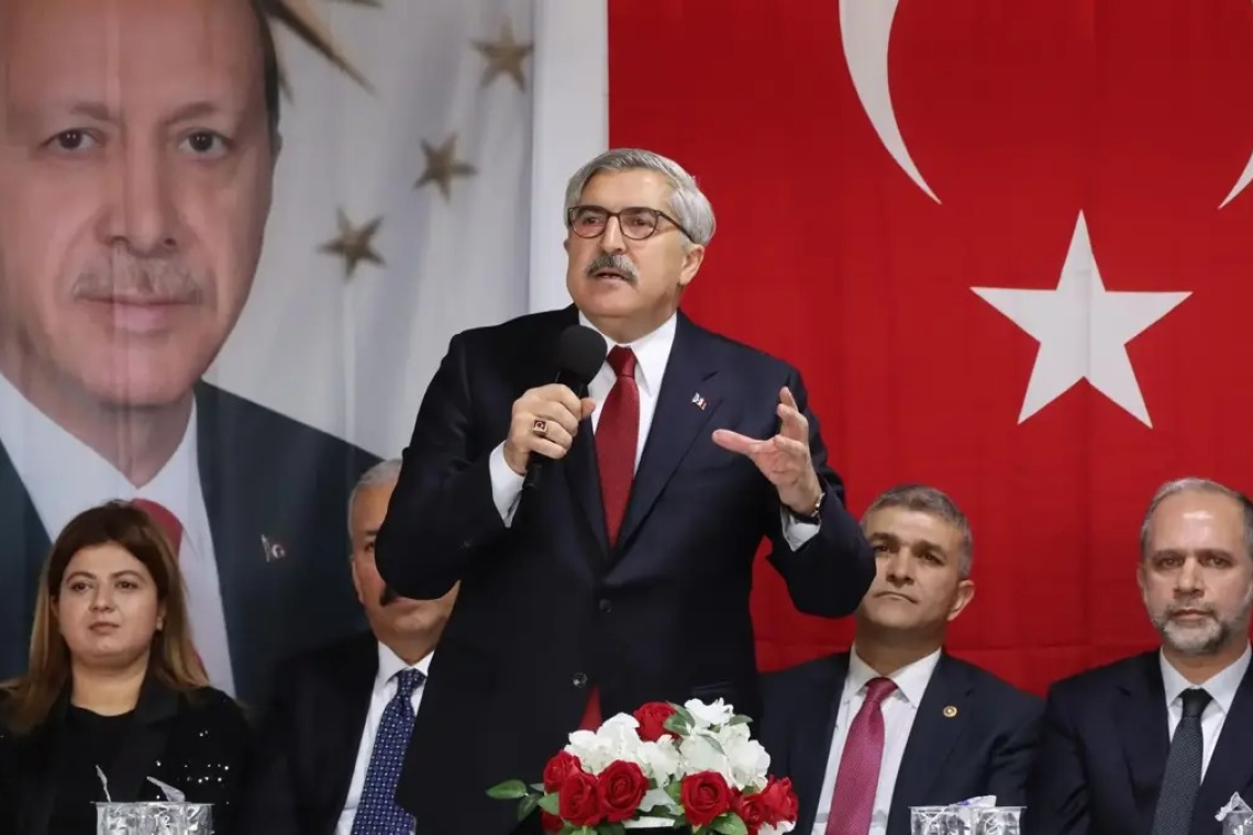 YAYMAN’DAN ÖZGÜR ÖZEL’E: “SUÇU BASTIRMAK İSTEMEKTEDİR”