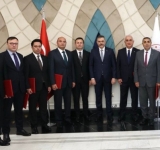 İÇİŞLERİ BAKANI ÇİFTÇİ’DEN SAMANDAĞ KAYMAKAMI DÜNDAR’A BAŞARI BELGESİ